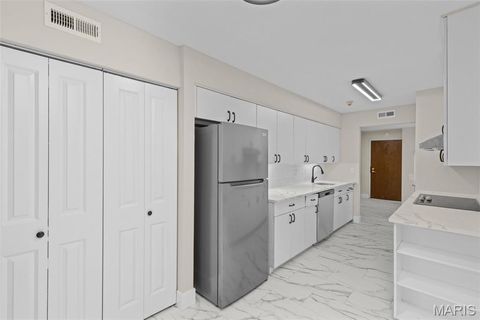 Tiny photo for 514 Coeur De Royale Drive #202, Creve Coeur, MO 63141 (MLS # 25052868)
