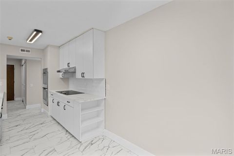 Tiny photo for 514 Coeur De Royale Drive #202, Creve Coeur, MO 63141 (MLS # 25052868)