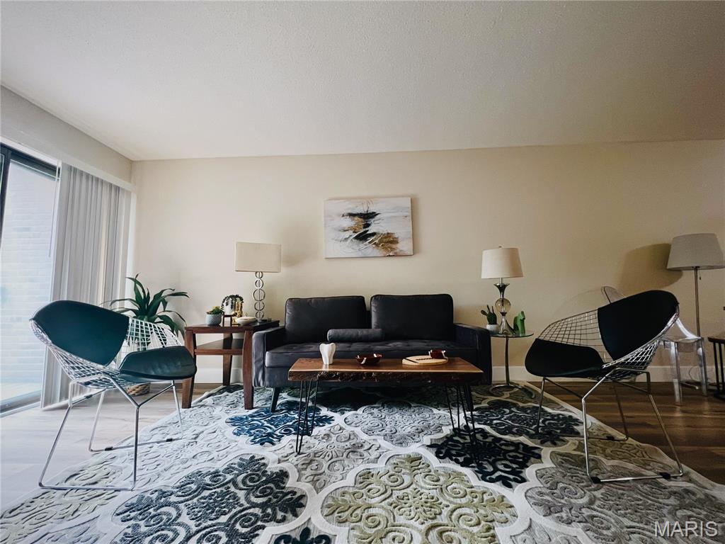514 Coeur De Royale Drive 202