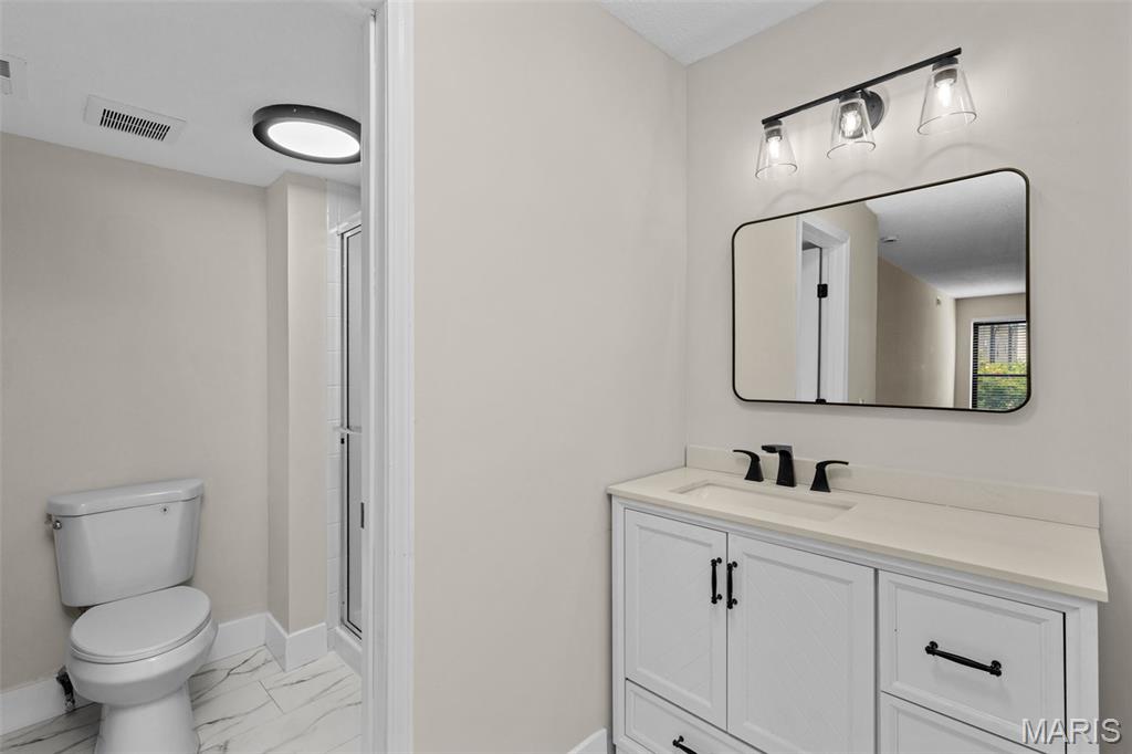 Coeur De Royale Condo Ph 4 Bldg - Residential