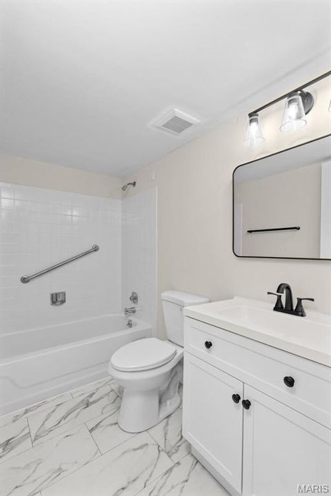 Tiny photo for 514 Coeur De Royale Drive #202, Creve Coeur, MO 63141 (MLS # 25052868)