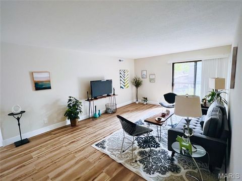 Tiny photo for 514 Coeur De Royale Drive #202, Creve Coeur, MO 63141 (MLS # 25052868)