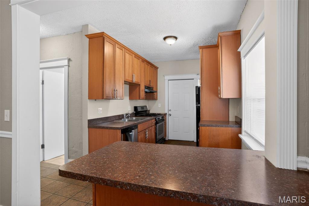 Sutter Estate - Residential