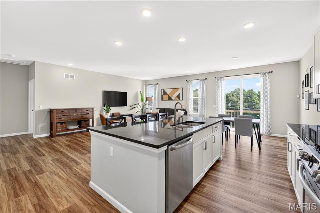 Arnold, Missouri 63010, United States, 4 Bedrooms Bedrooms, ,3 BathroomsBathrooms,Residential,Active,154163