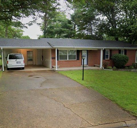 209 Aldergate Street Farmington MO 63640