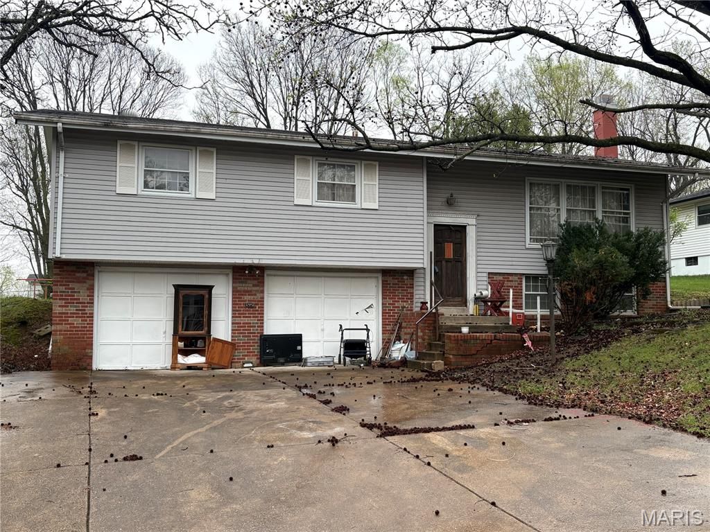 Photo of 8 Cimmaron Drive, Unincorporated, MO 63304 (MLS # 26020209)