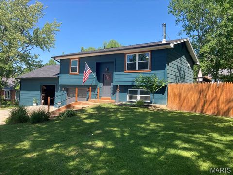 Tiny photo for 800 Greenbriar Drive, Rolla, MO 65401 (MLS # 26028713)