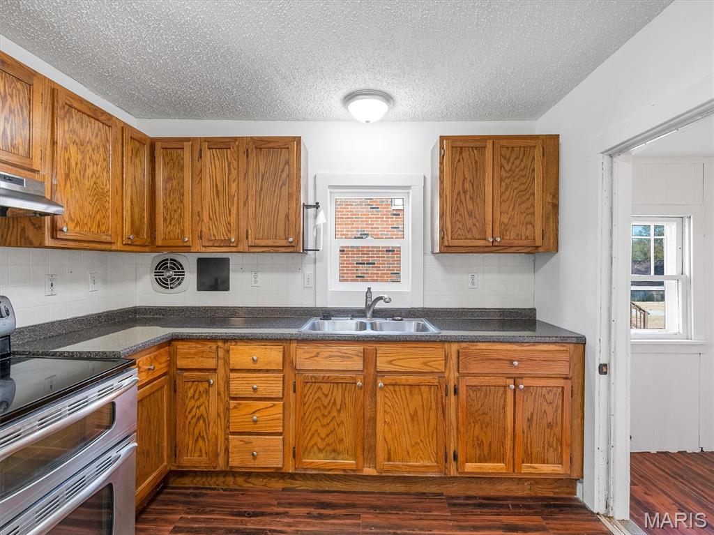 T M Aults - Residential