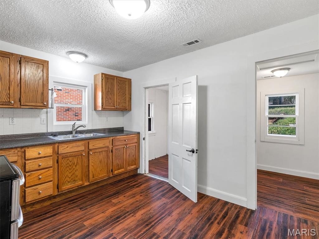 T M Aults - Residential