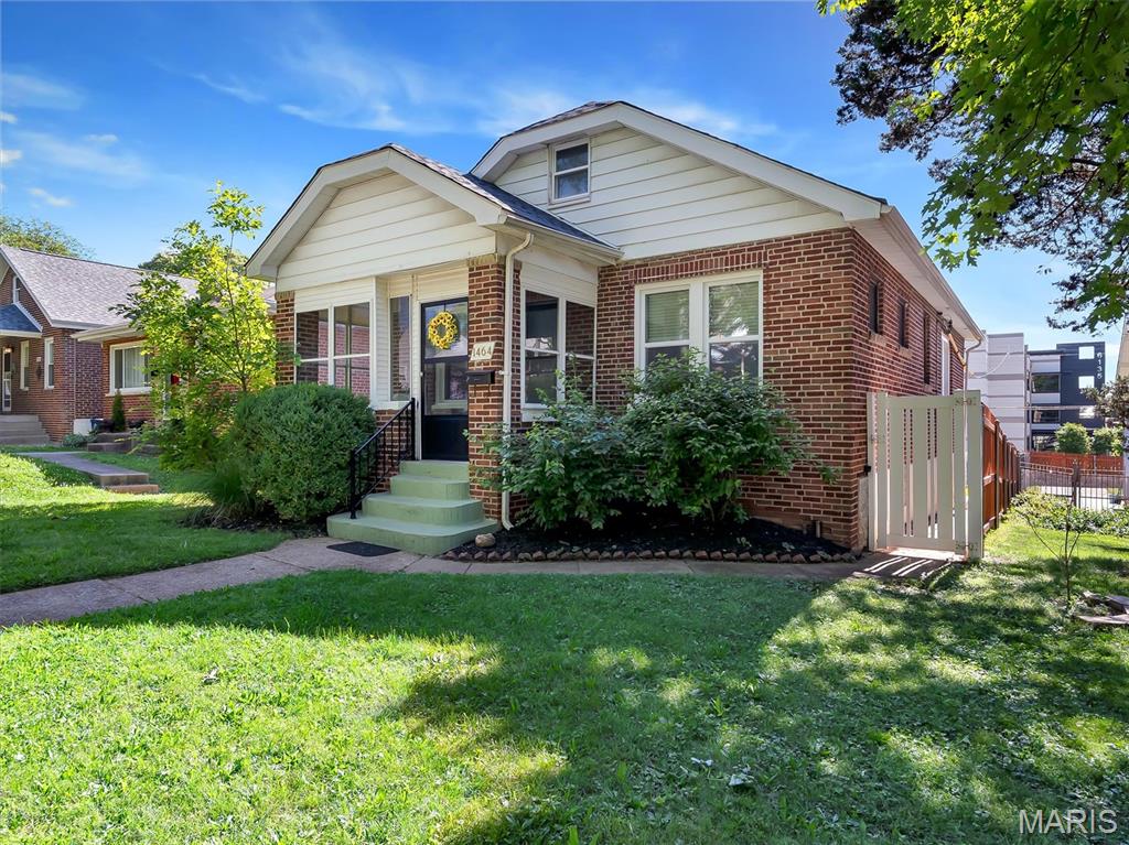 Photo 1 of 40 — 1464 Sproule Avenue, St Louis, MO 63139