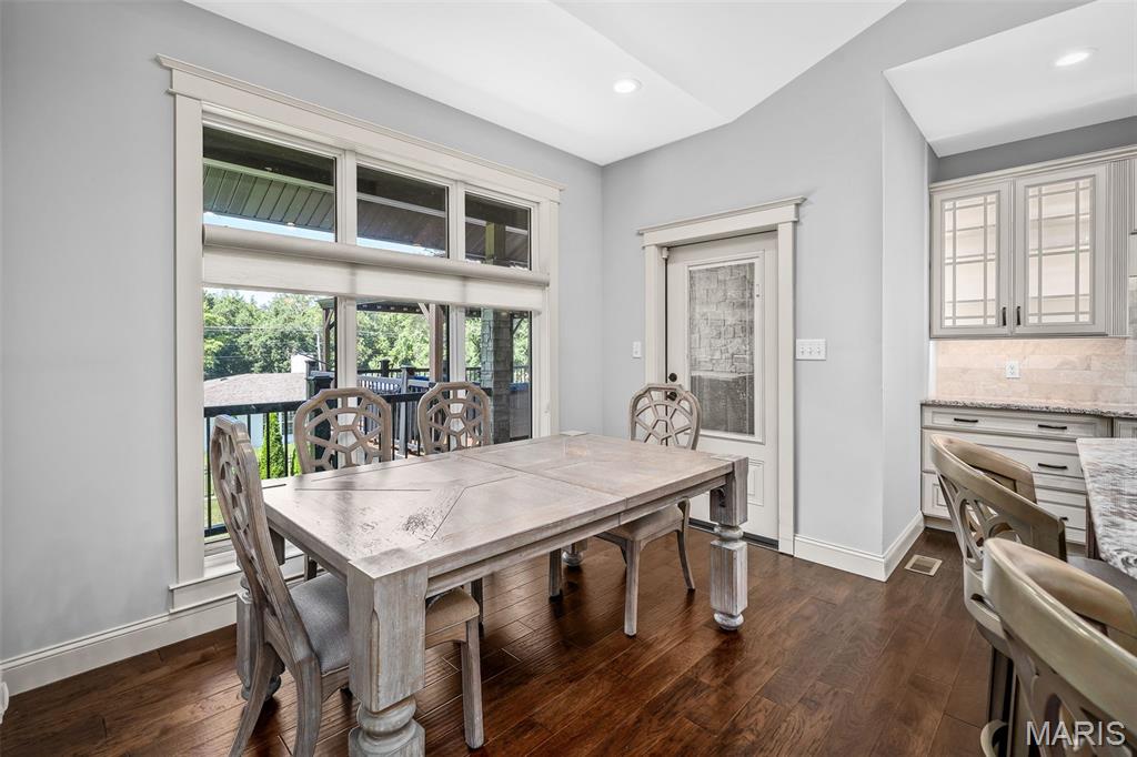 Oak - Wood 2 Lt 21 Lt Split - Residential