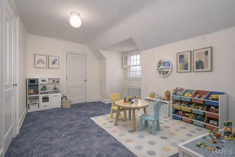 Tiny photo for 77 Aberdeen Place, Clayton, MO 63105 (MLS # 26018466)