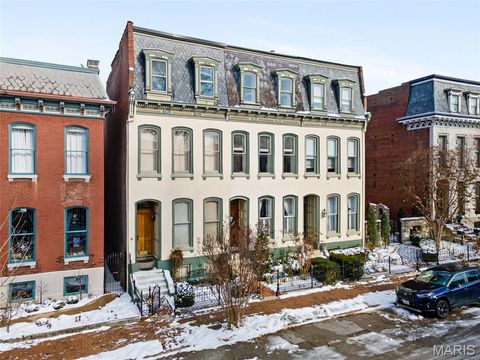 1913 Hickory Street St Louis MO 63104