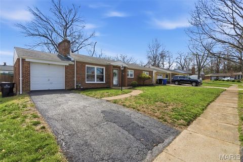 Tiny photo for 7742 Burr Oak Lane, University City, MO 63130 (MLS # 26018264)