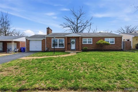 Tiny photo for 7742 Burr Oak Lane, University City, MO 63130 (MLS # 26018264)