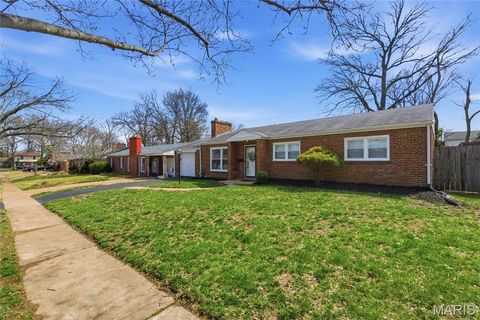 Tiny photo for 7742 Burr Oak Lane, University City, MO 63130 (MLS # 26018264)