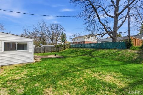Tiny photo for 7742 Burr Oak Lane, University City, MO 63130 (MLS # 26018264)