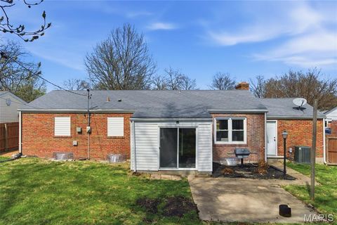 Tiny photo for 7742 Burr Oak Lane, University City, MO 63130 (MLS # 26018264)
