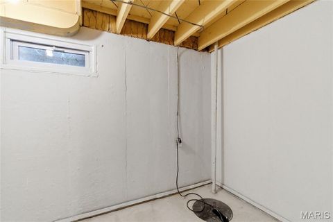 Tiny photo for 7742 Burr Oak Lane, University City, MO 63130 (MLS # 26018264)