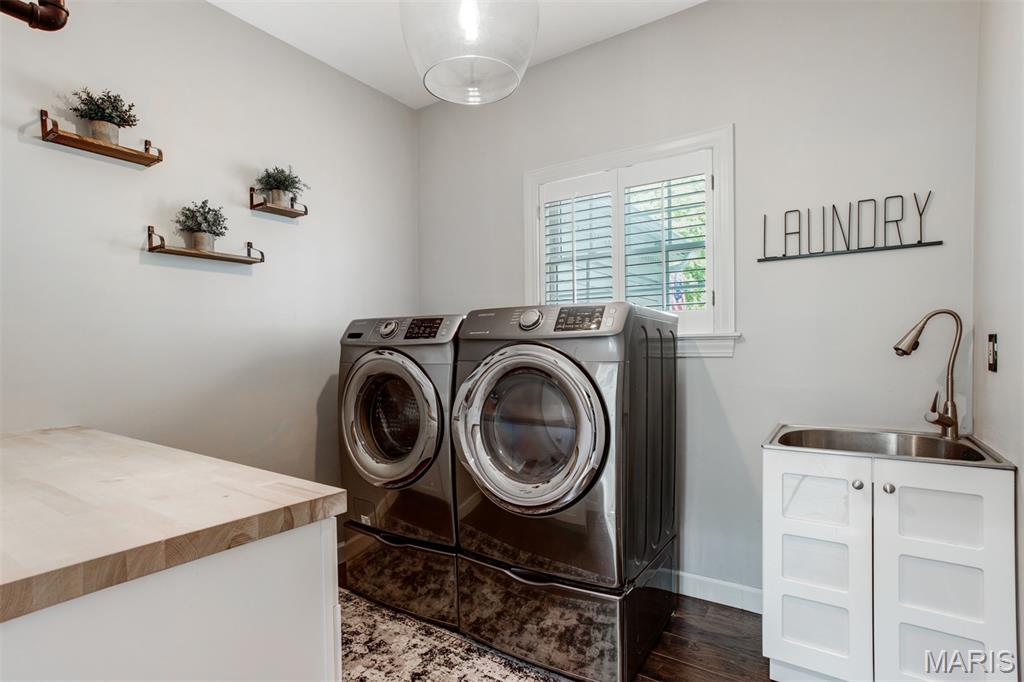 Greystone Three - Residential