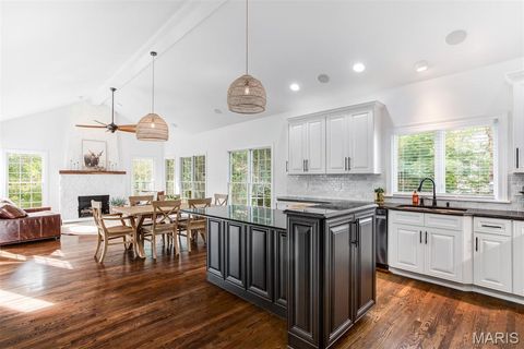 Tiny photo for 1084 Greystone Manor Parkway, Chesterfield, MO 63005 (MLS # 25067588)