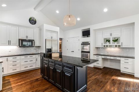 Tiny photo for 1084 Greystone Manor Parkway, Chesterfield, MO 63005 (MLS # 25067588)