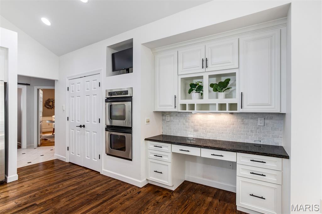 Greystone Three - Residential