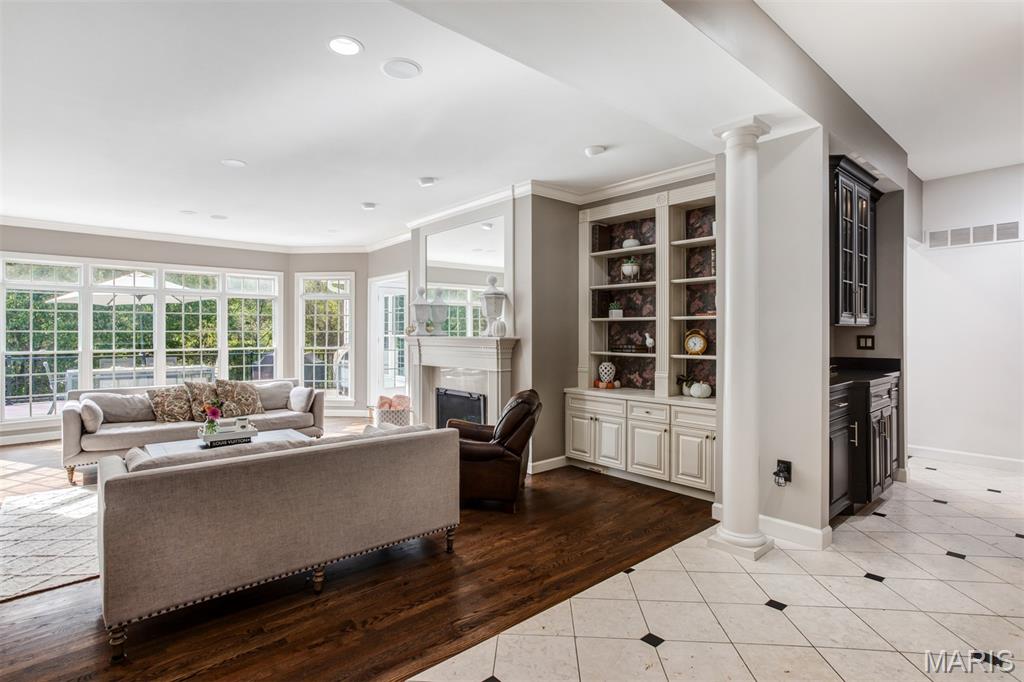 Greystone Three - Residential