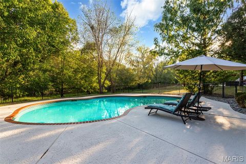 Tiny photo for 1084 Greystone Manor Parkway, Chesterfield, MO 63005 (MLS # 25067588)