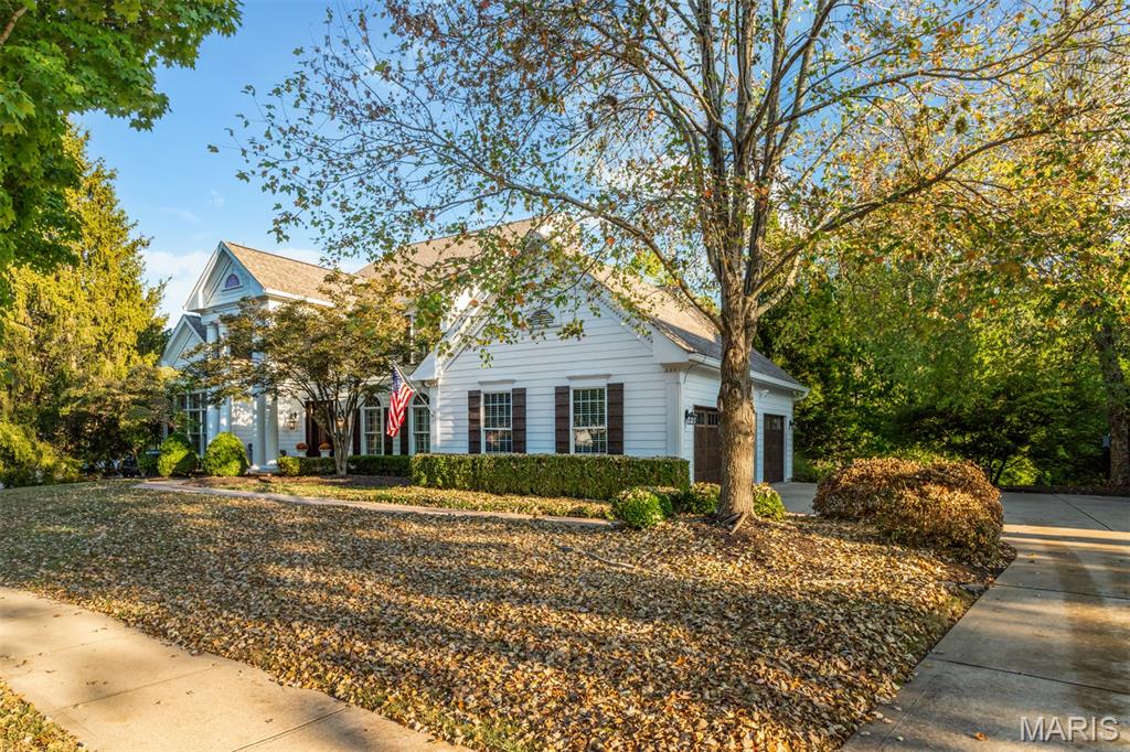 1084 Greystone Manor Parkway