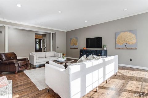 Tiny photo for 1084 Greystone Manor Parkway, Chesterfield, MO 63005 (MLS # 25067588)