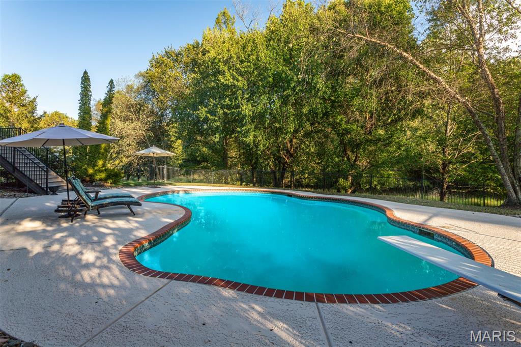 Greystone Three - Residential