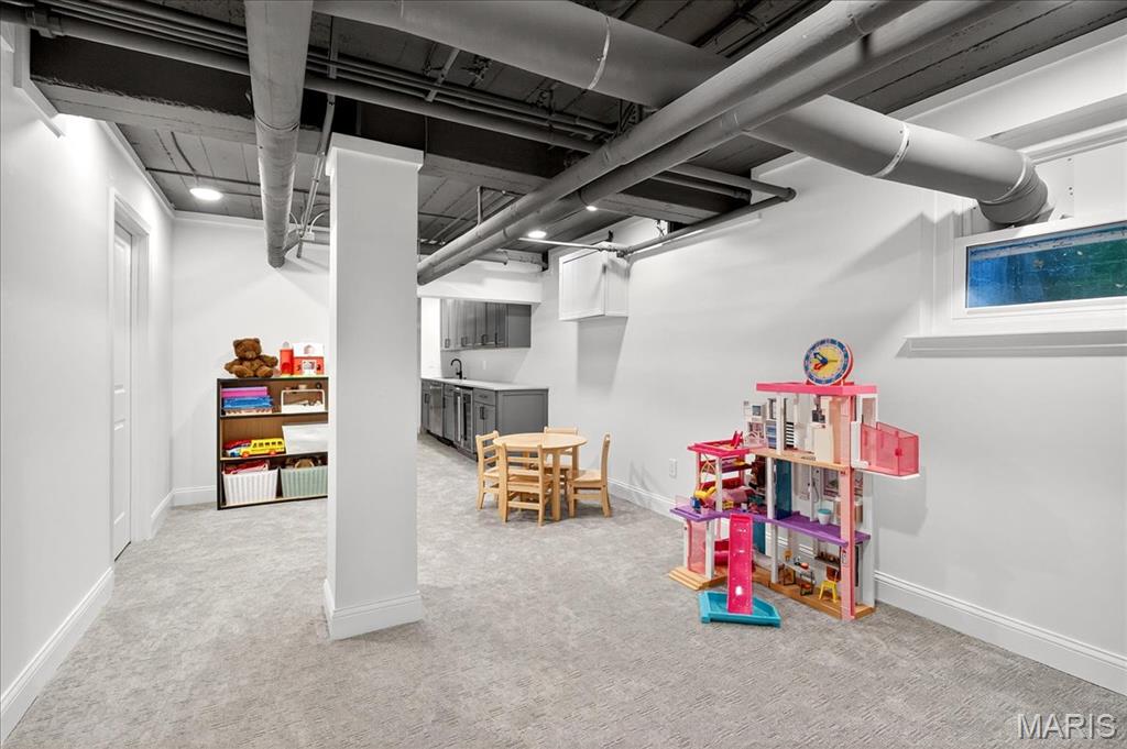 A W Dauster Estate - Residential