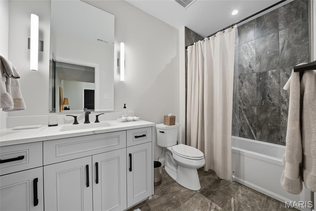 Enclave At Frontenac & Westwood - Residential