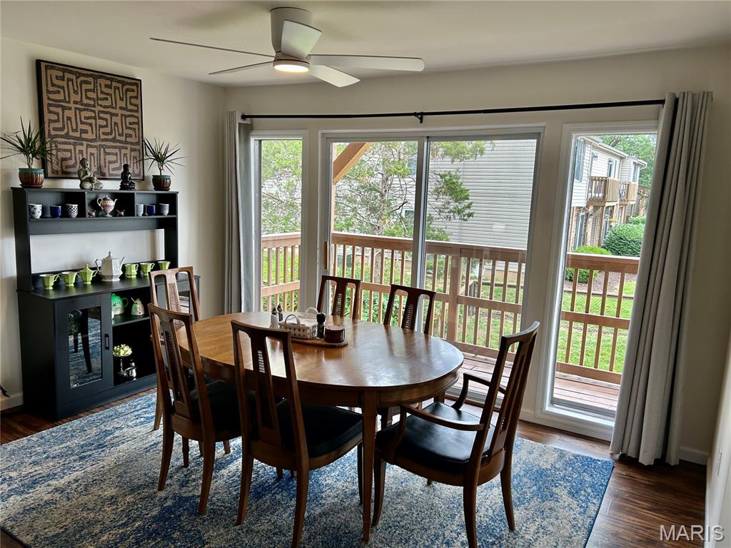 Chateau De Ville Sec 5 Condo - Residential