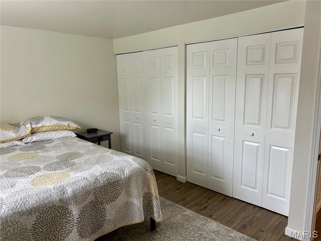 Chateau De Ville Sec 5 Condo - Residential