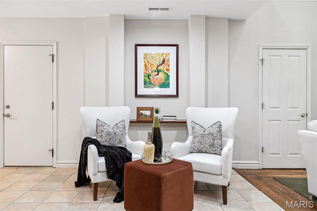 West University 2 - Residential