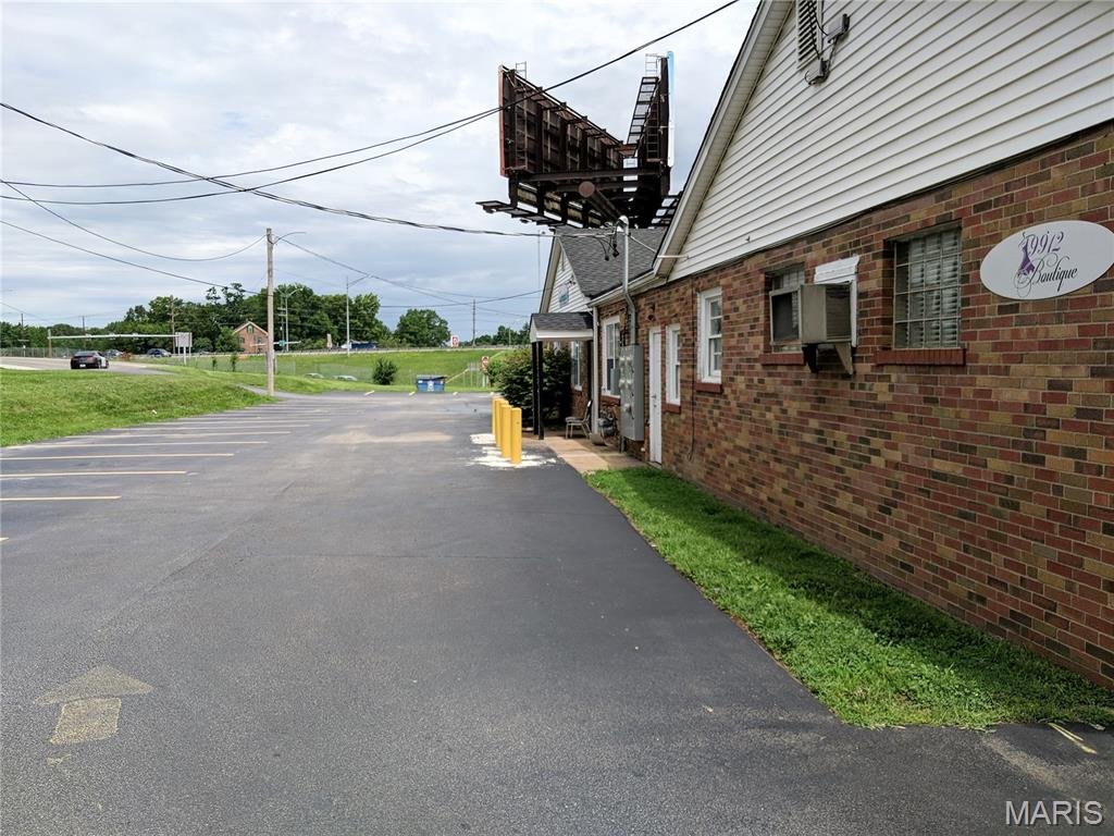 Florissant Heights - Commercial Sale