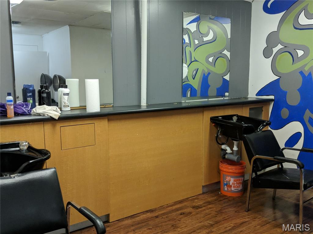 Florissant Heights - Commercial Sale