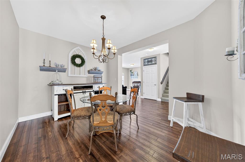 5563 Mirasol Manor Way