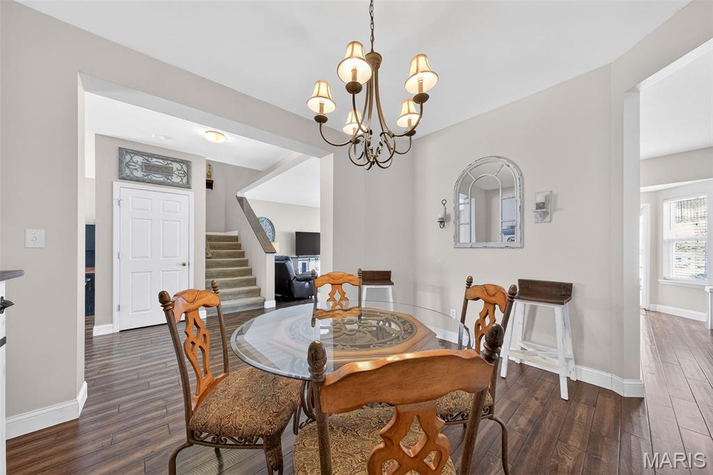 5563 Mirasol Manor Way