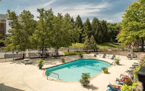 Tiny photo for 13101 Mill Crossing Court #300, Creve Coeur, MO 63141 (MLS # 26027756)