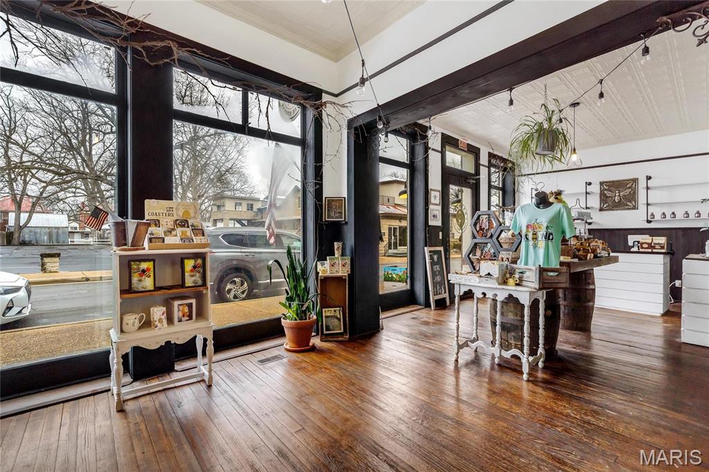 City/Ste Genevieve - Commercial Sale