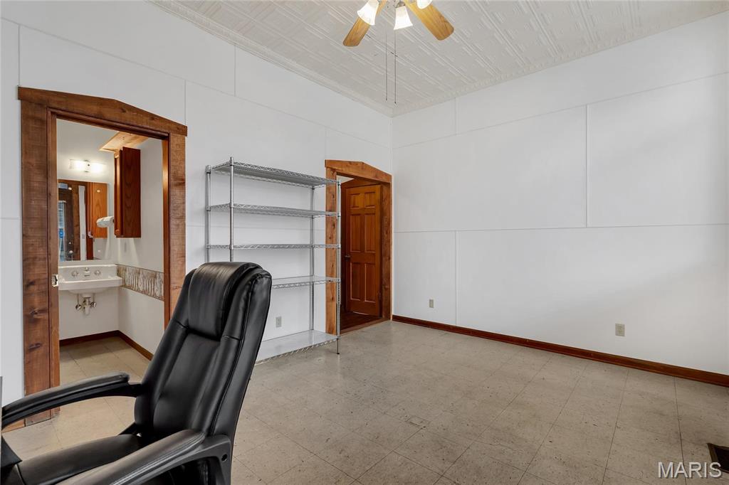 City/Ste Genevieve - Commercial Sale