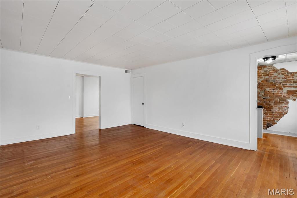 City/Ste Genevieve - Commercial Sale