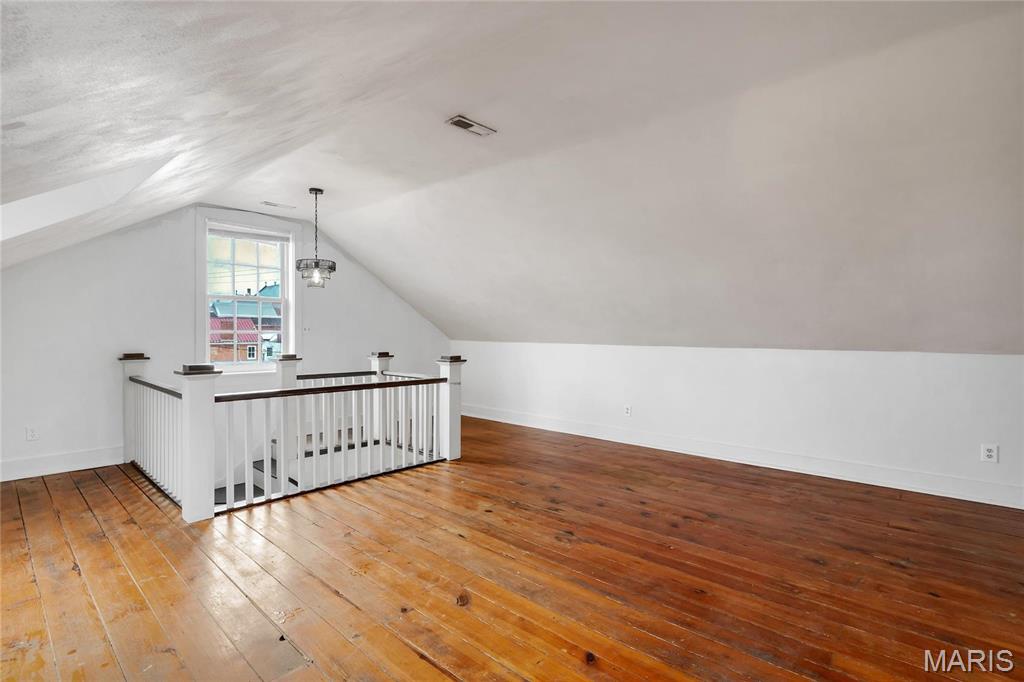 City/Ste Genevieve - Commercial Sale