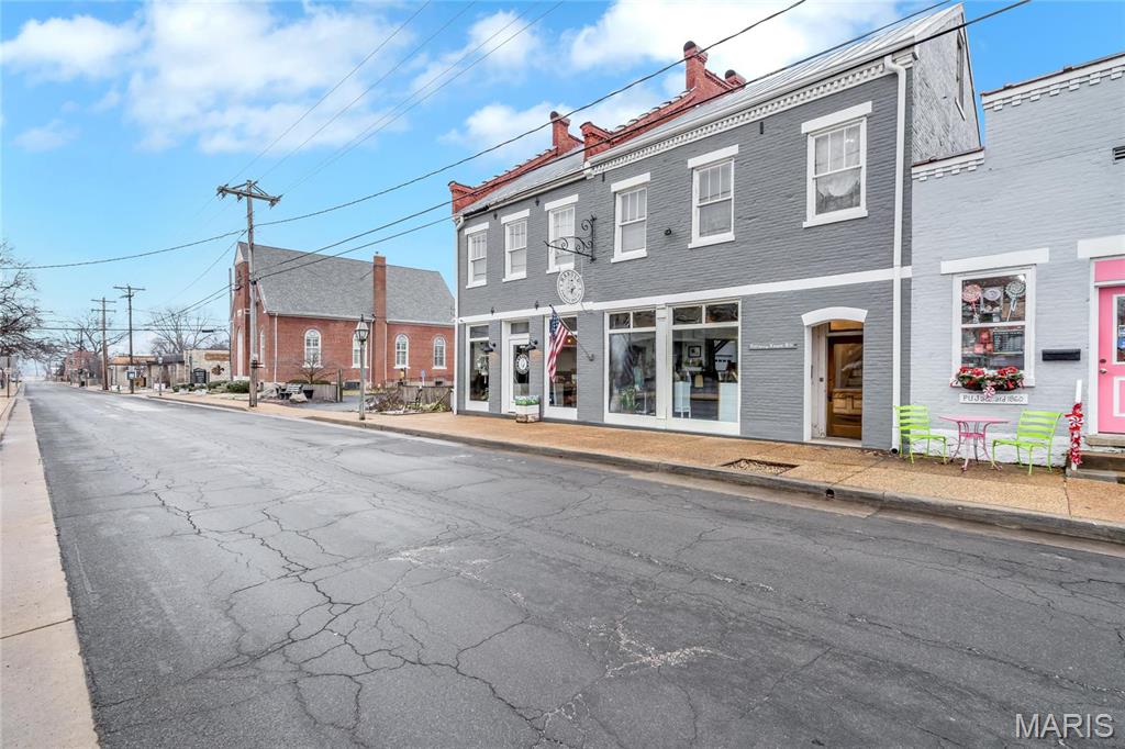 City/Ste Genevieve - Commercial Sale