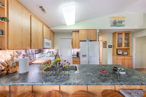 Tiny photo for 1137 Riverlawn Drive Dr, Doniphan, MO 63935 (MLS # 26026184)
