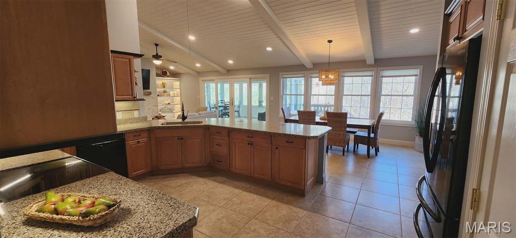 Lake Sherwood Estates - Residential