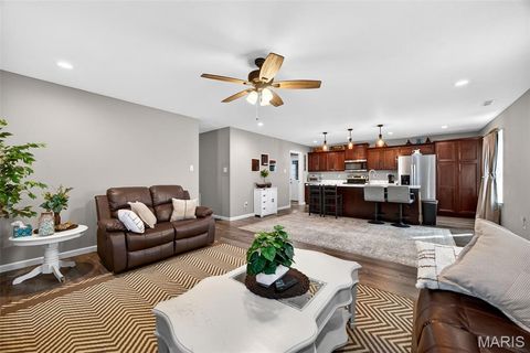 Tiny photo for 1206 W Locust Street, Bowling Green, MO 63334 (MLS # 26014217)